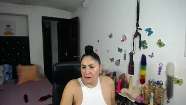 mature_bigboobs10 webcam