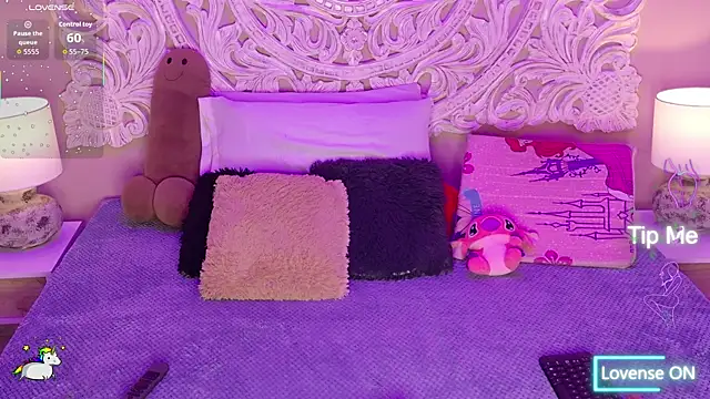 MalaikaBrown webcam