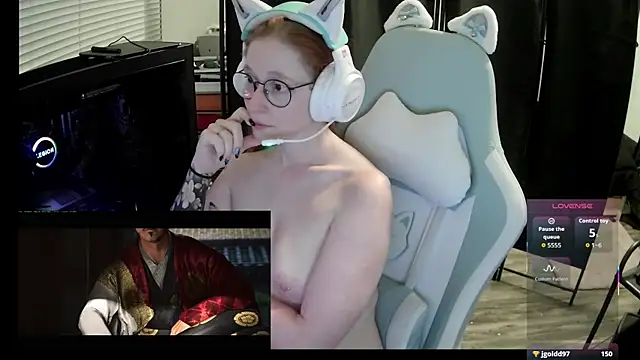 LilyFoxxx webcam