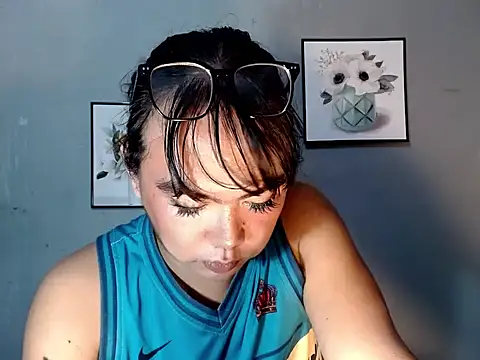 Asianblk_barbiedoll webcam