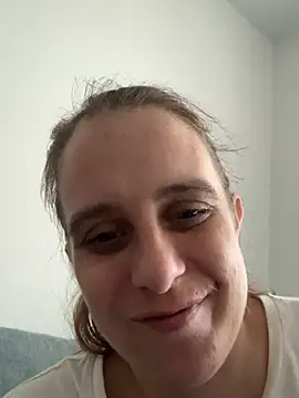Chantalee webcam