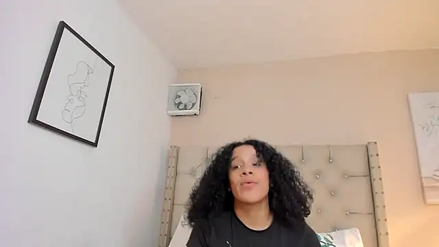 vanesasexyhot21 webcam