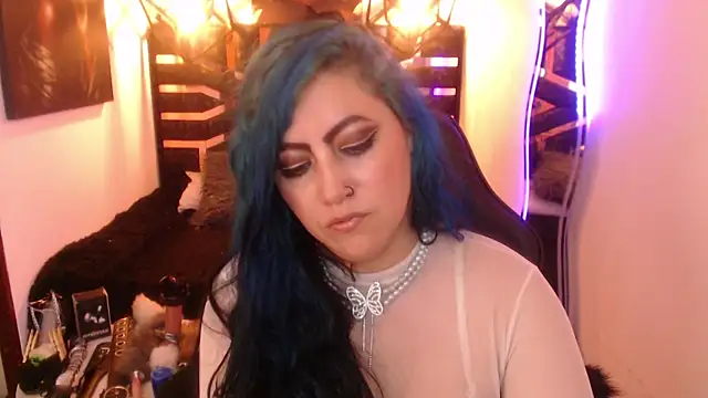 scarleth_blue webcam