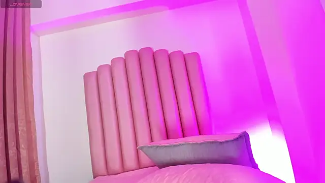 Aleja_NightVibe webcam