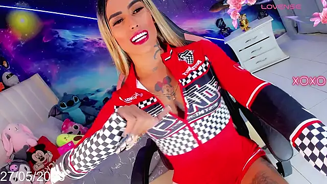 Nella_Dolls webcam