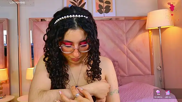 DemiJones_ webcam