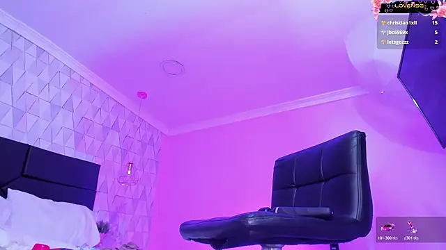 JustinePerry webcam