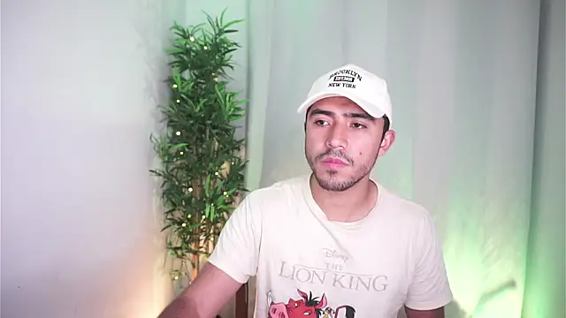 dam0n_fr0st webcam