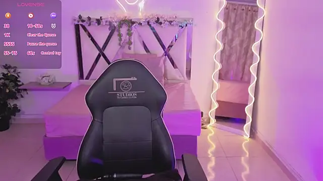 ZURY_TAY webcam