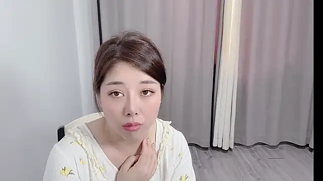 qian6678 webcam