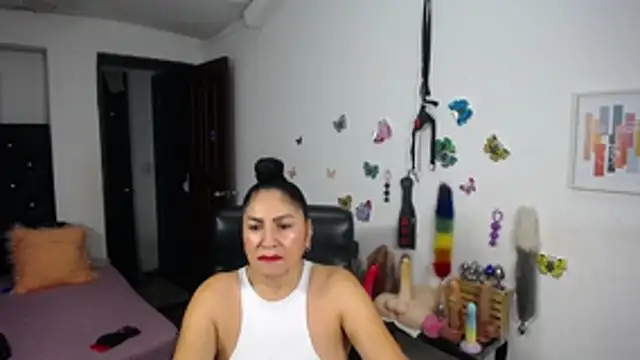 mature_bigboobs10 webcam