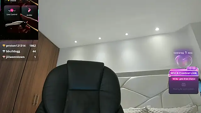 Natasha_Kiim_ webcam