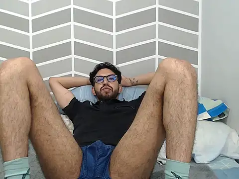 thomass1018 webcam