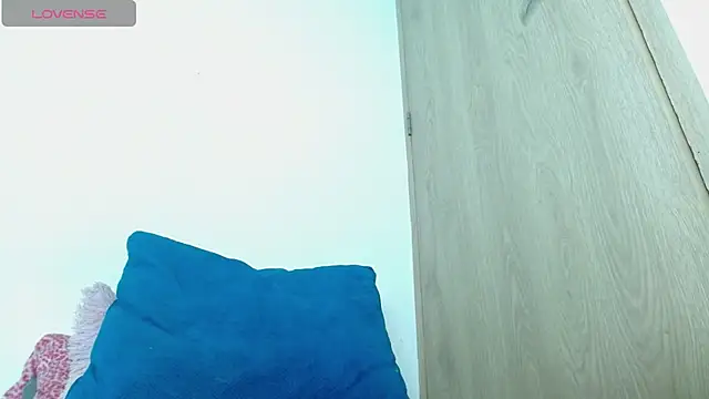 avaleri_cherry webcam