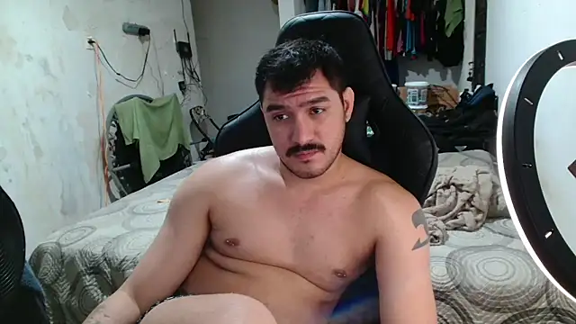 Leonino231 webcam