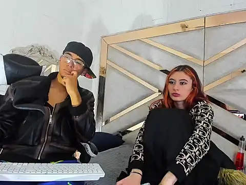 LoganNRose webcam