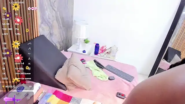LauraSaenz01 webcam