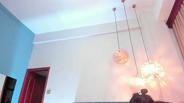 SabrinaWarren_ webcam