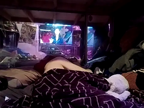 nearby_causual webcam