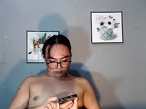 Asianblk_barbiedoll webcam
