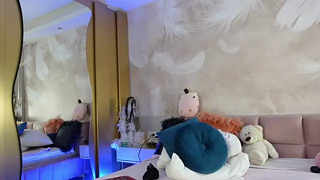 JullyBlair webcam