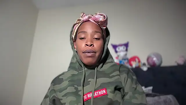Cum2Charm