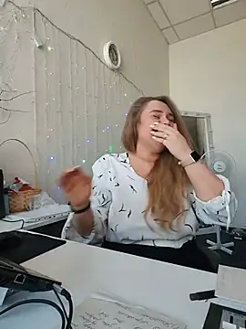 Juicy_PeachLux webcam
