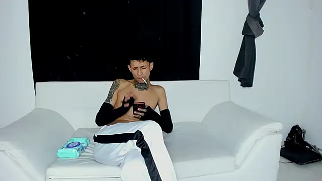 self_love46 webcam