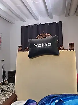 kylie_blck webcam