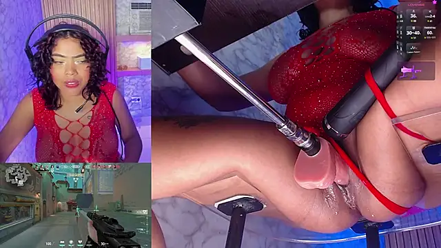 NinaCapelli webcam