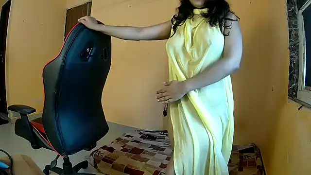 callmeshreya webcam