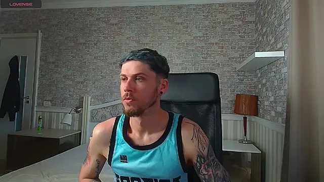 JonahShaw webcam