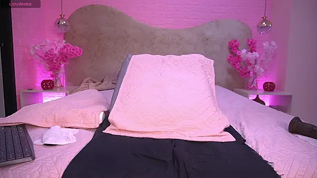 zzoe_ webcam