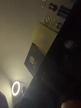 daddyshomeee_ webcam