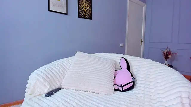 Awww_Ella webcam