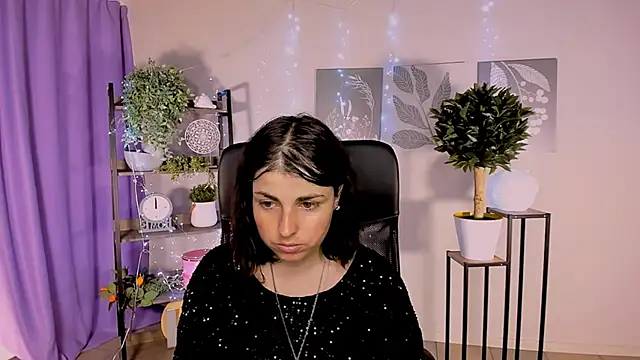 MartaEdams webcam