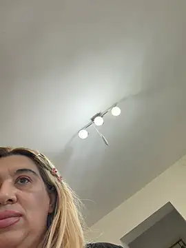 TheeaBlanco webcam