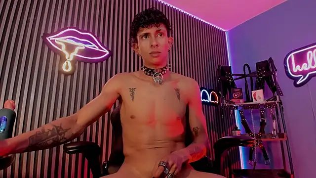 Maximoking26 webcam