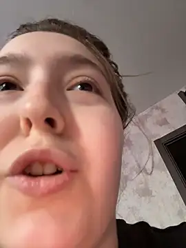 charmingggirl webcam