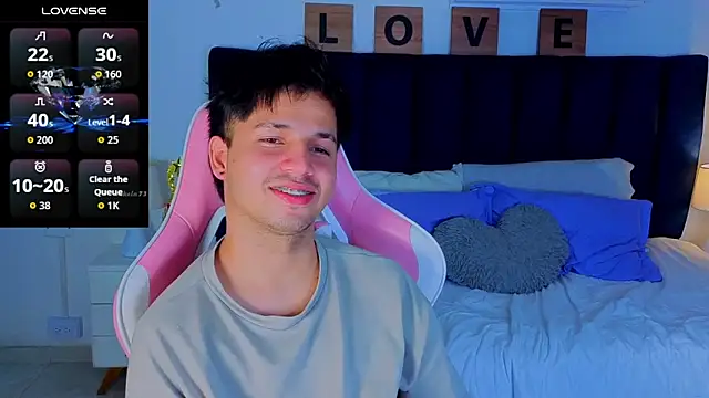 Issac_james_ webcam