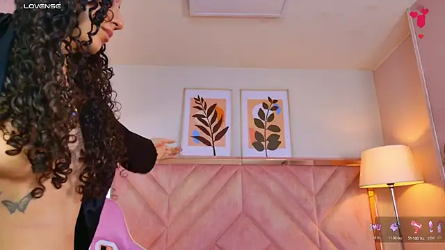 DemiJones_ webcam