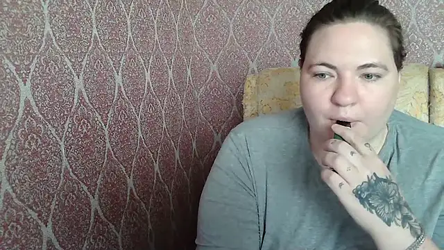 ElviraOreilllyX webcam