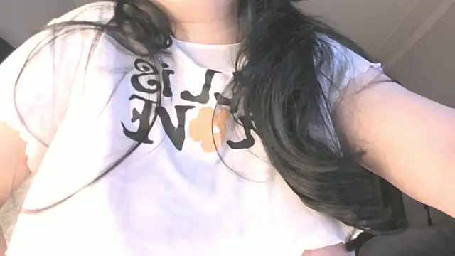 mia_lui webcam
