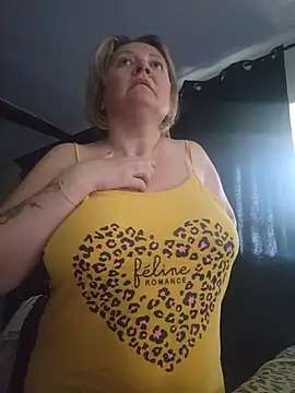 lady_charlyne webcam
