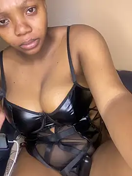 MilfBoobsxx webcam