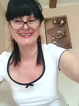 AliceSwan57 webcam