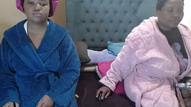 AlyssaBrown webcam