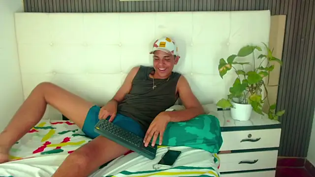 Lukaz_Caballero webcam