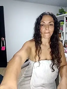 bella-diaz webcam