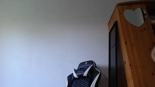 Lisakisss webcam